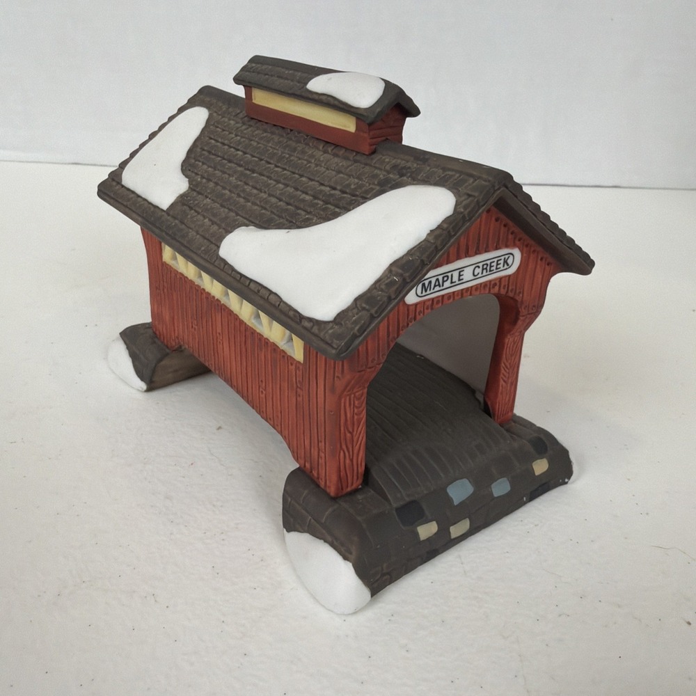 Department 56 New England Heritage Red Covered Bridge #5987-0 Retired